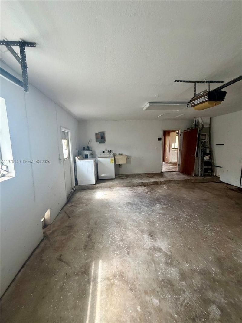 1761 SW 55th Ave, Plantation, FL 33317 Photo