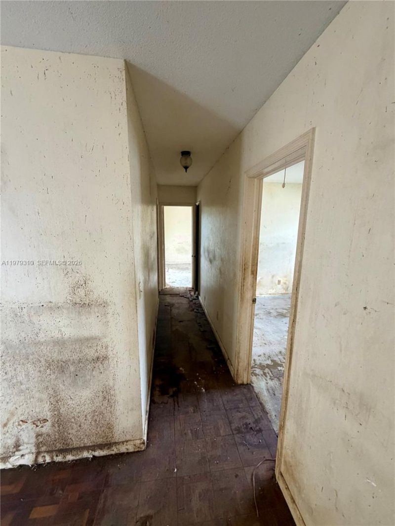 1761 SW 55th Ave, Plantation, FL 33317 Photo