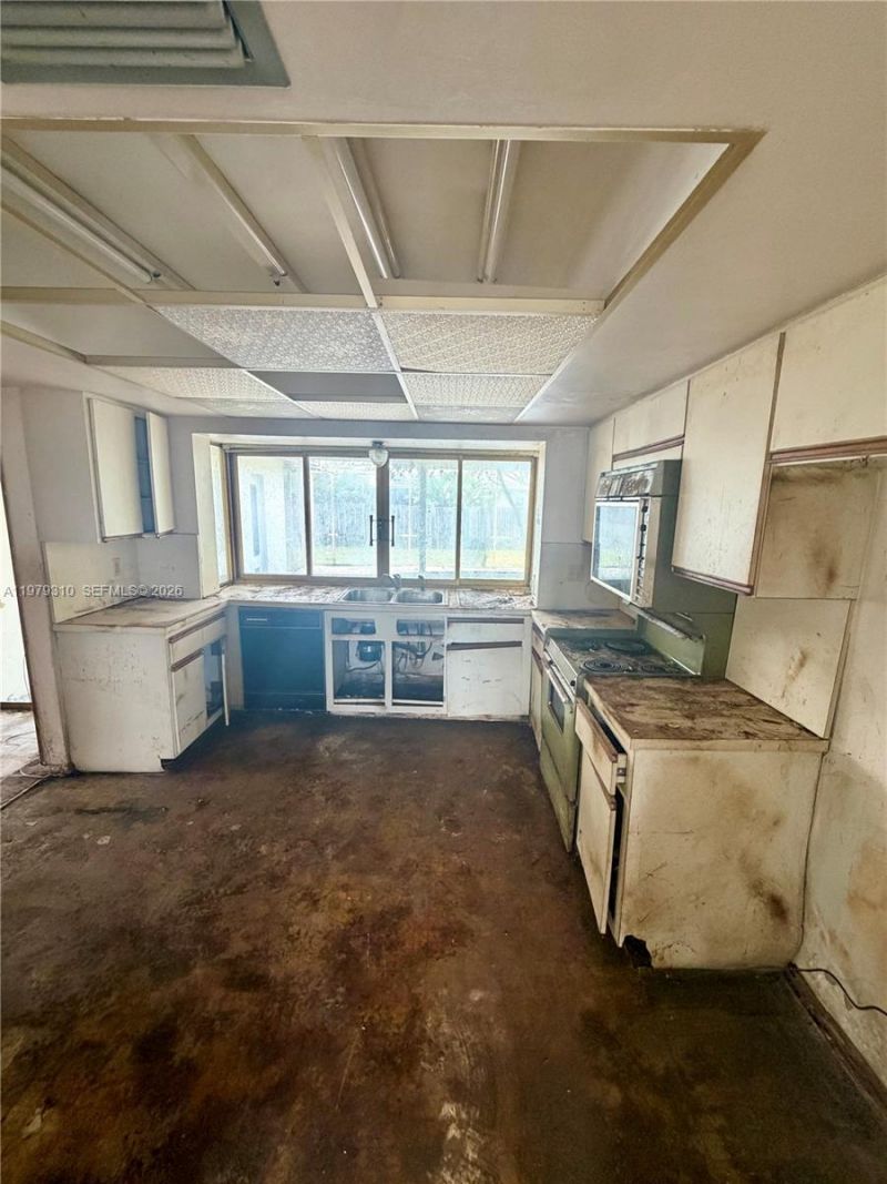 1761 SW 55th Ave, Plantation, FL 33317 Photo