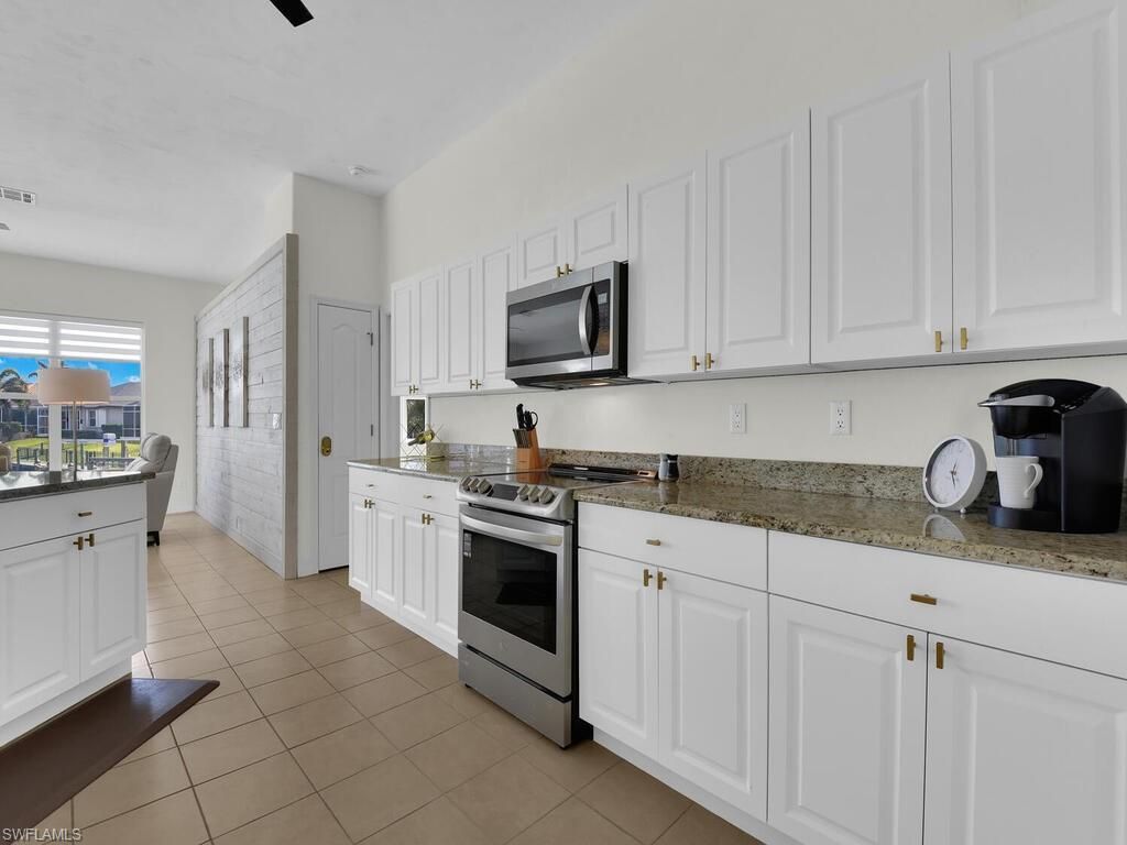 3721 Surfside Blvd, Cape Coral, FL 33914 Photo