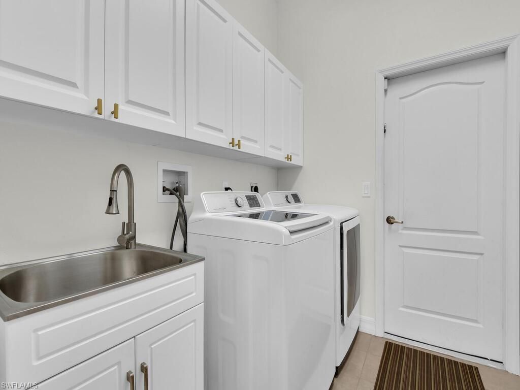 3721 Surfside Blvd, Cape Coral, FL 33914 Photo