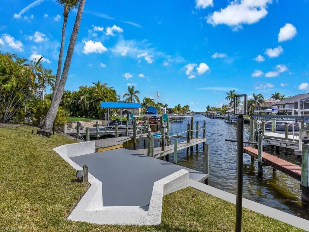 3721 Surfside Blvd, Cape Coral, FL 33914 Photo