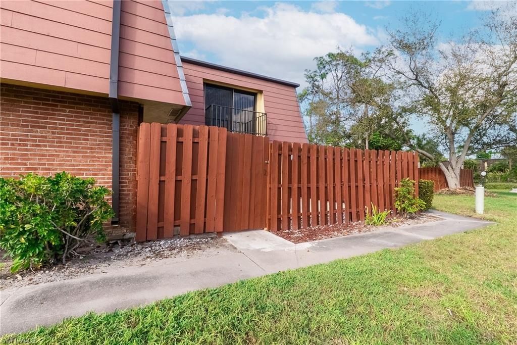 1570 Park Meadows Dr, Unit 1, Fort Myers, FL 33907 Photo