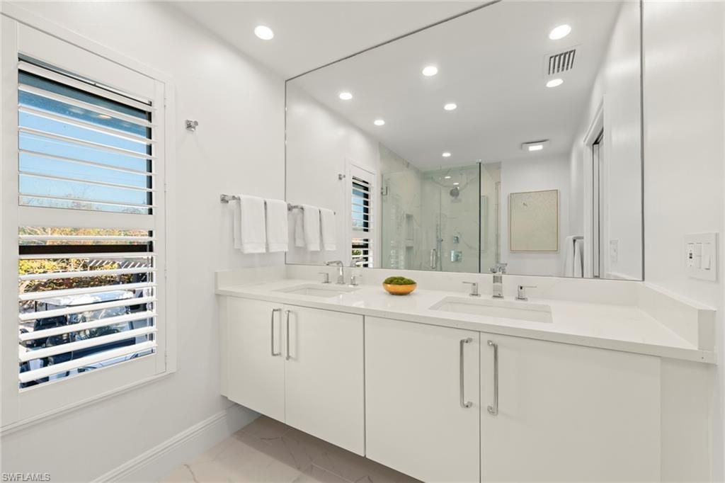 19 Beach Homes , Captiva, FL 33924 Photo