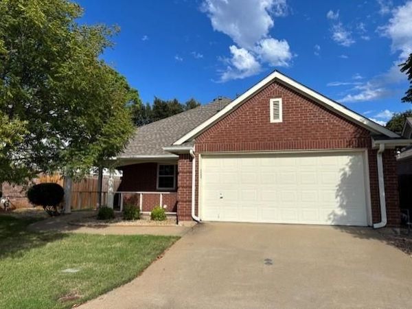 2316 Clermont Lane, Denton, TX 76205