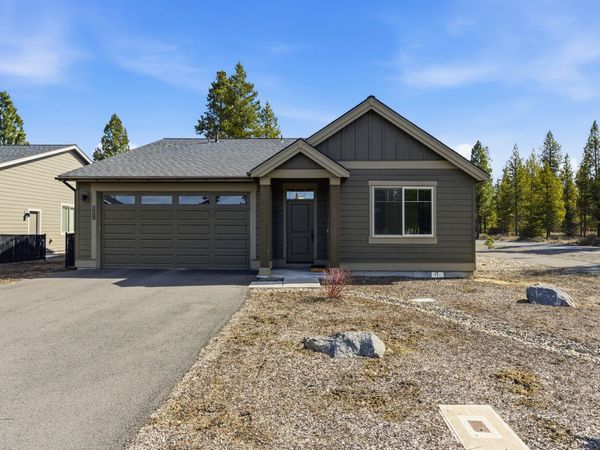 51900 Settler Drive, La Pine, OR 97739
