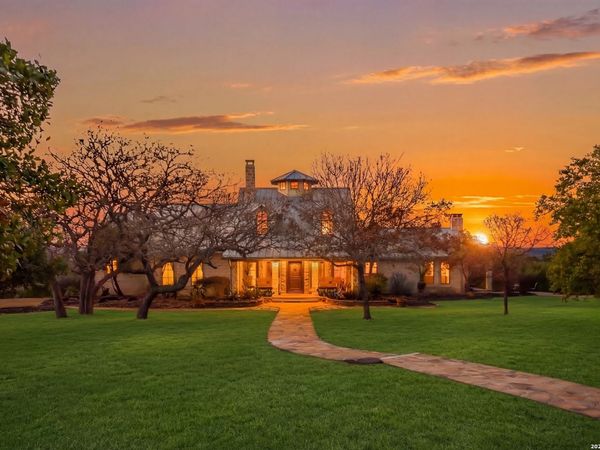 597 Krause, Pipe Creek, TX 78063