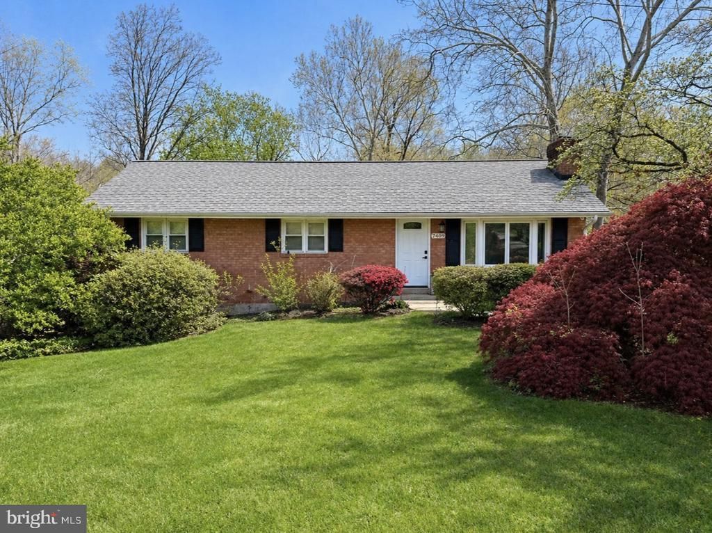 7409 LAKE DRIVE, MANASSAS, VA 20111