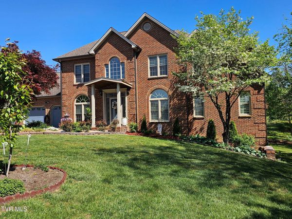 2605 Halifax Drive, Kingsport, TN 37660