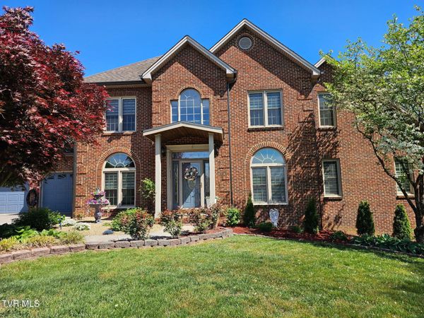 2605 Halifax Drive, Kingsport, TN 37660