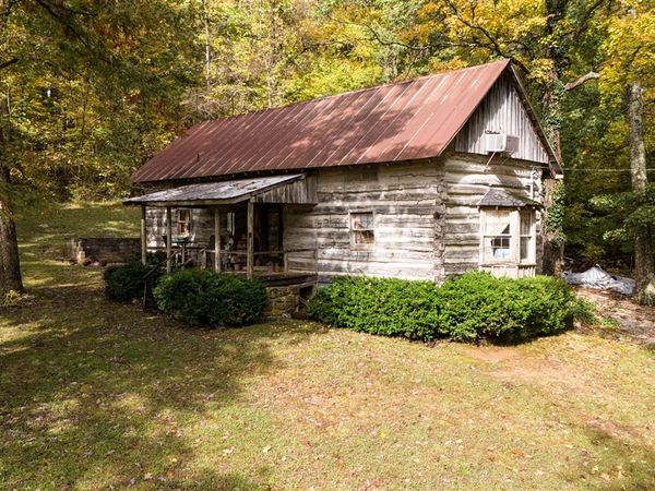 425 Briggs Lake Road, Russellville, KY 42276