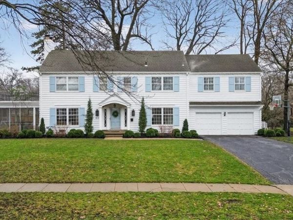 815 W 65th Street, Kansas City, MO 64113