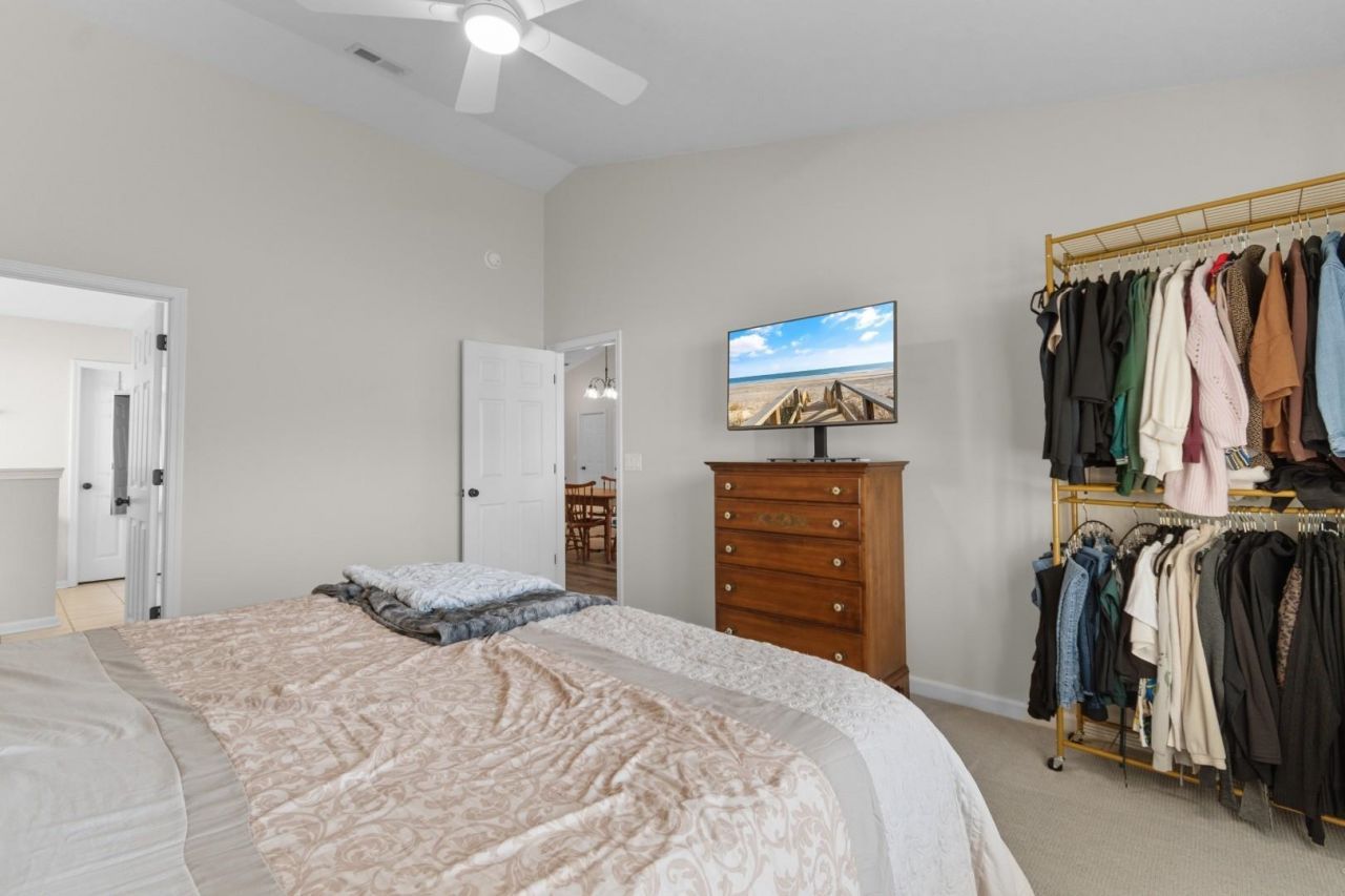 2423 Glen Dr. Photo 15