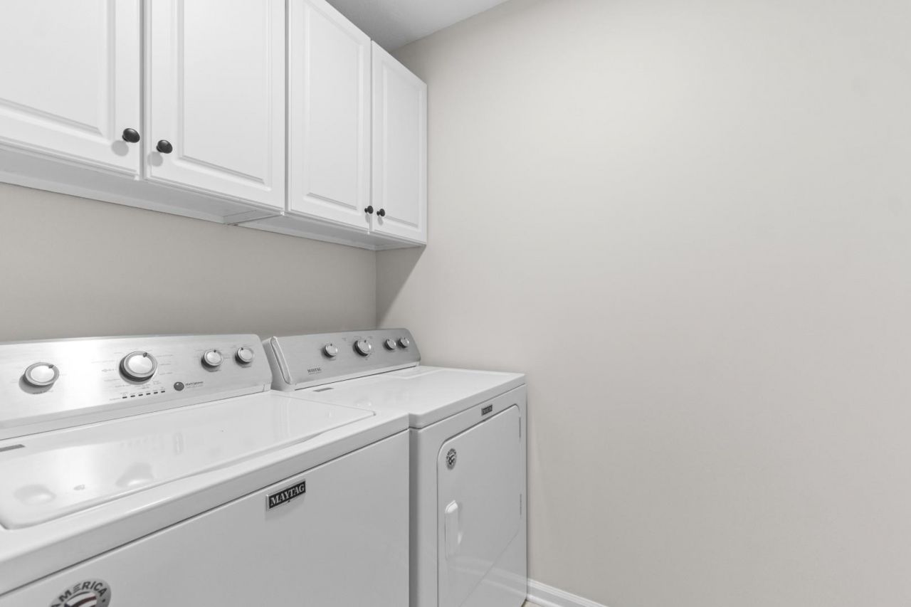 2423 Glen Dr. Photo 25