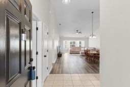 2423 Glen Dr. photo 4