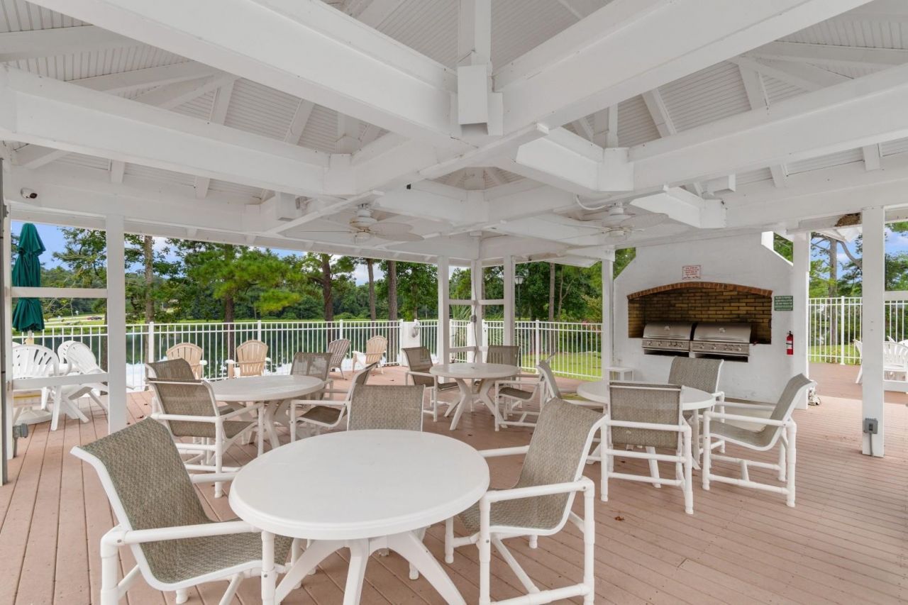 2423 Glen Dr. Photo 36