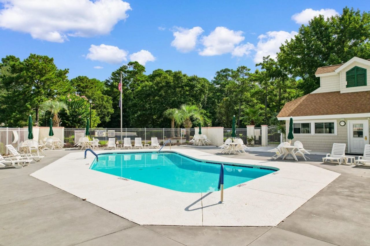 2423 Glen Dr. Photo 38