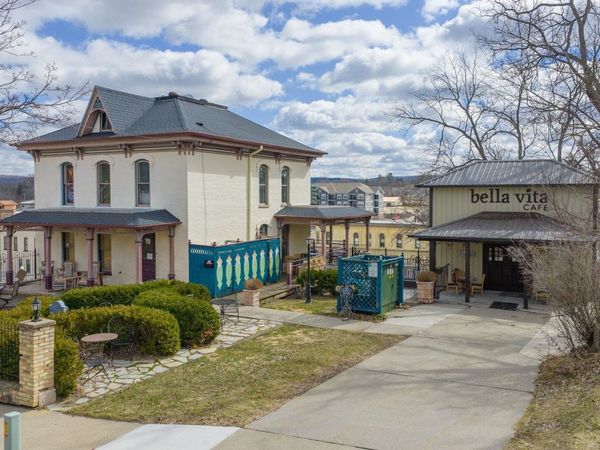 138 1st Street, Baraboo, WI 53913