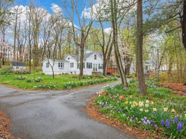 37 Mount Hope Rd, Rockaway, NJ 07866