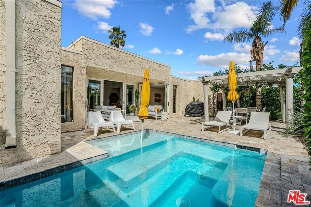 475 N Calle Rolph, Palm Springs, CA 92262 Main Photo