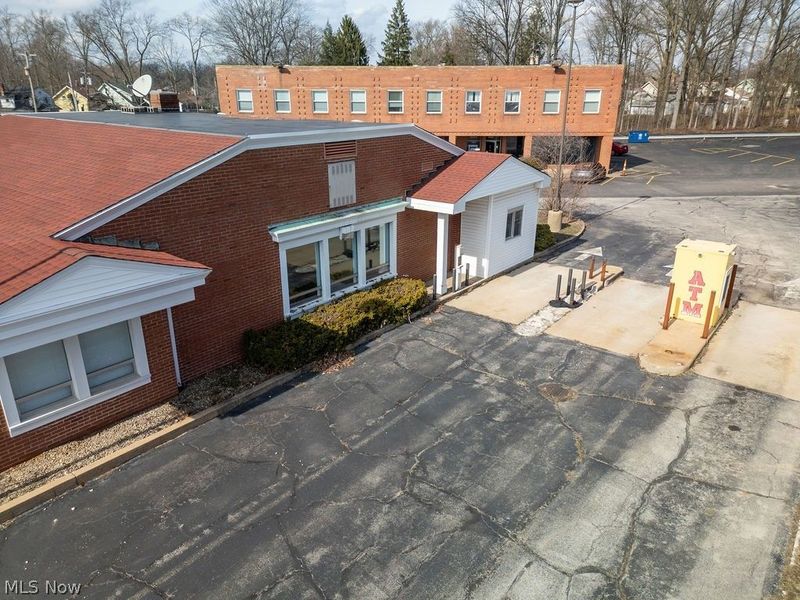 2911 Youngstown Road SE, Warren, OH 44484 Photo 12