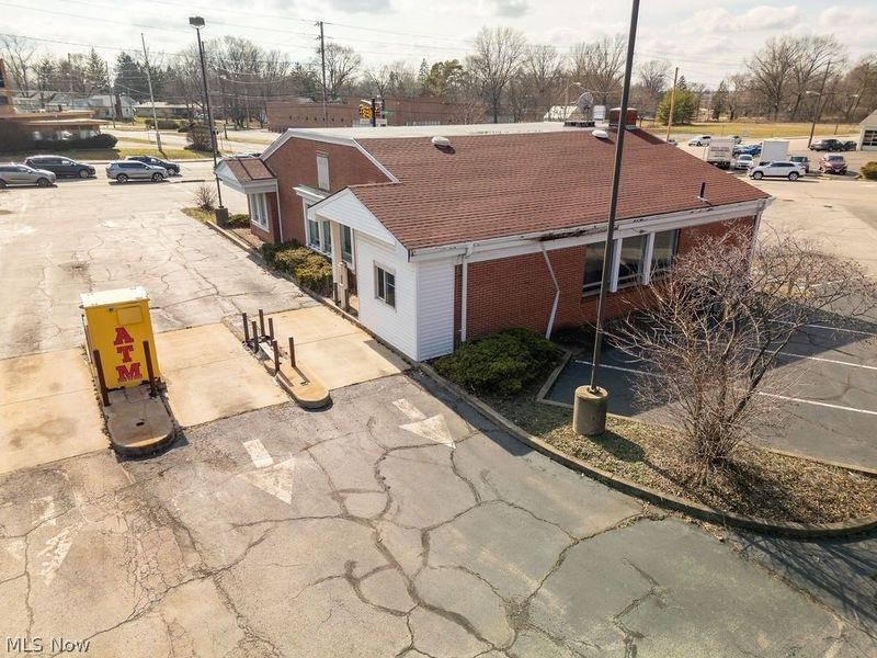 2911 Youngstown Road SE, Warren, OH 44484 Photo 13