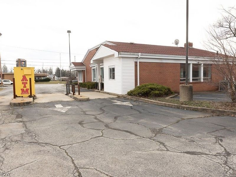 2911 Youngstown Road SE, Warren, OH 44484 Photo 4