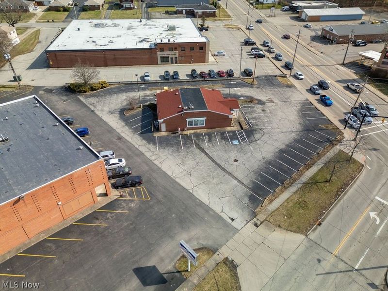 2911 Youngstown Road SE, Warren, OH 44484 Photo 7