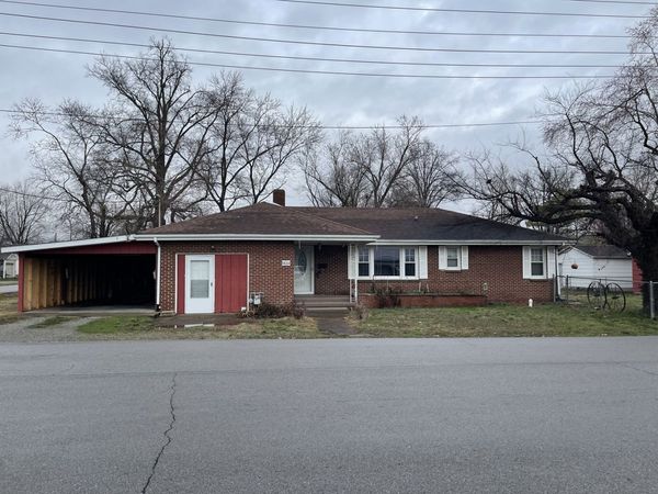 1804 W Copeland Street , Marion, IL 62959