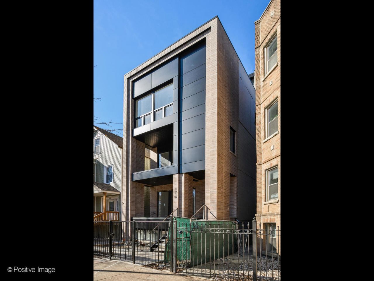 1910 N Kedzie Avenue, Unit 2R, Chicago, IL 60647 Main Photo