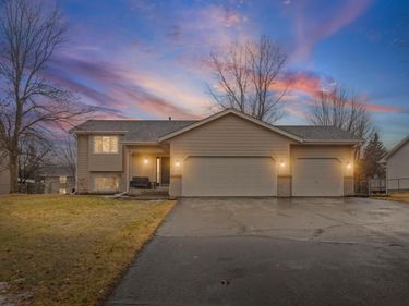 1128 142nd Lane NW, Andover, MN 55304