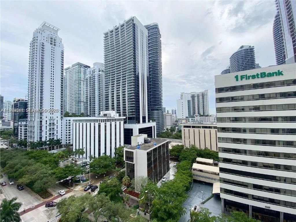 951 Brickell Ave , Unit 1205, Miami, FL 33131 Photo