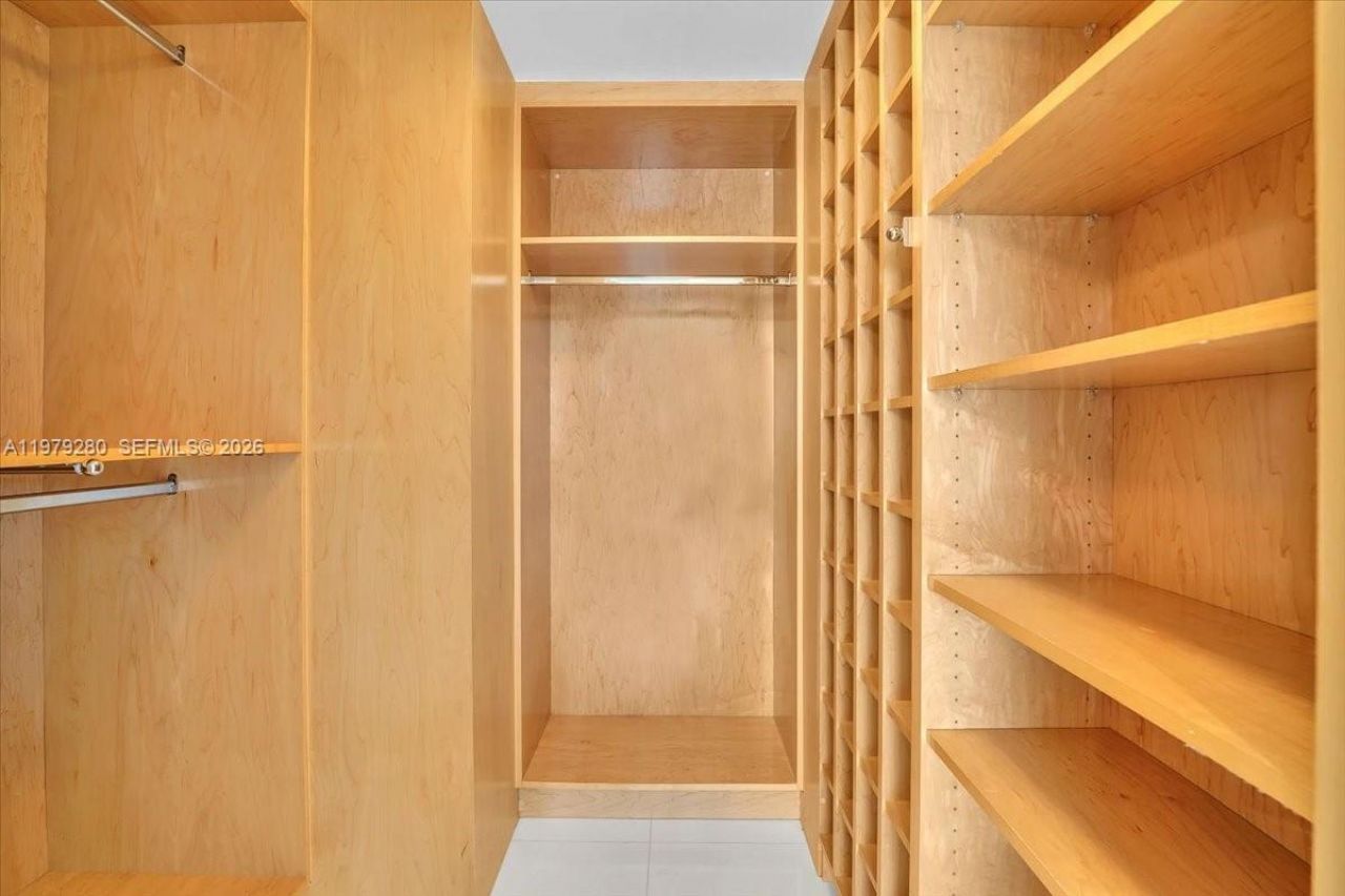 400 S Pointe Dr , Unit 1910, Miami Beach, FL 33139 Photo