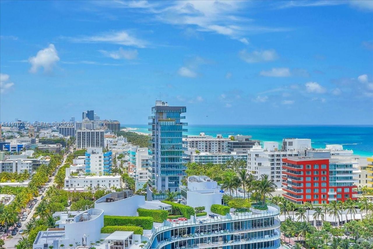 400 S Pointe Dr , Unit 1910, Miami Beach, FL 33139 Photo