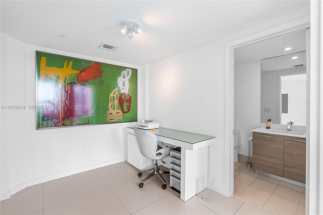 1300 S Miami Ave , Unit 2305, Miami, FL 33130 Photo