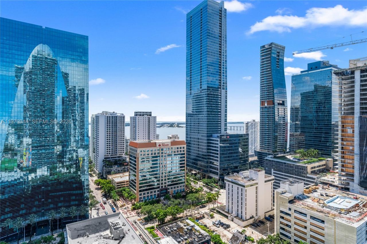 1300 S Miami Ave , Unit 2305, Miami, FL 33130 Photo