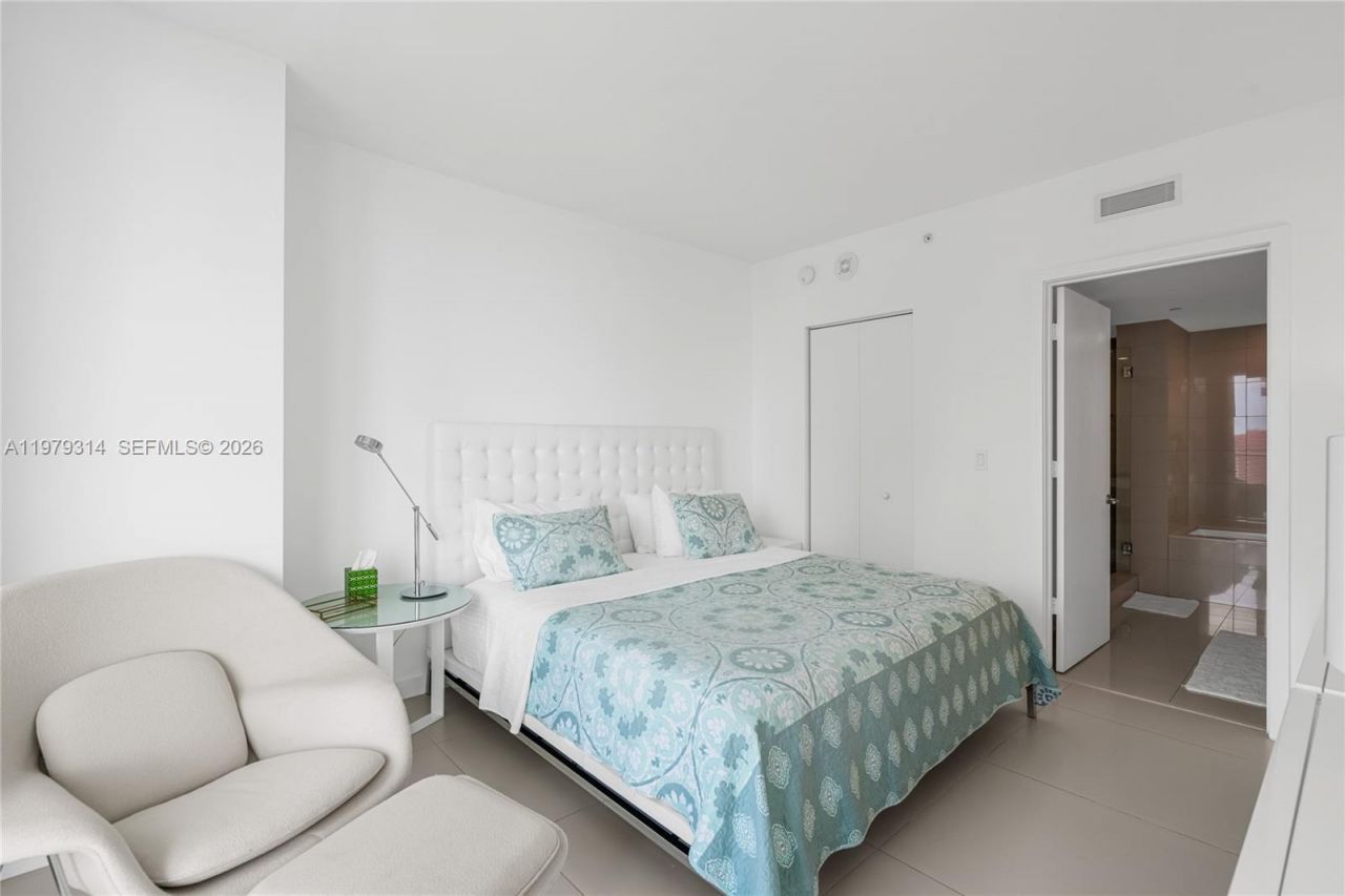 1300 S Miami Ave , Unit 2305, Miami, FL 33130 Photo