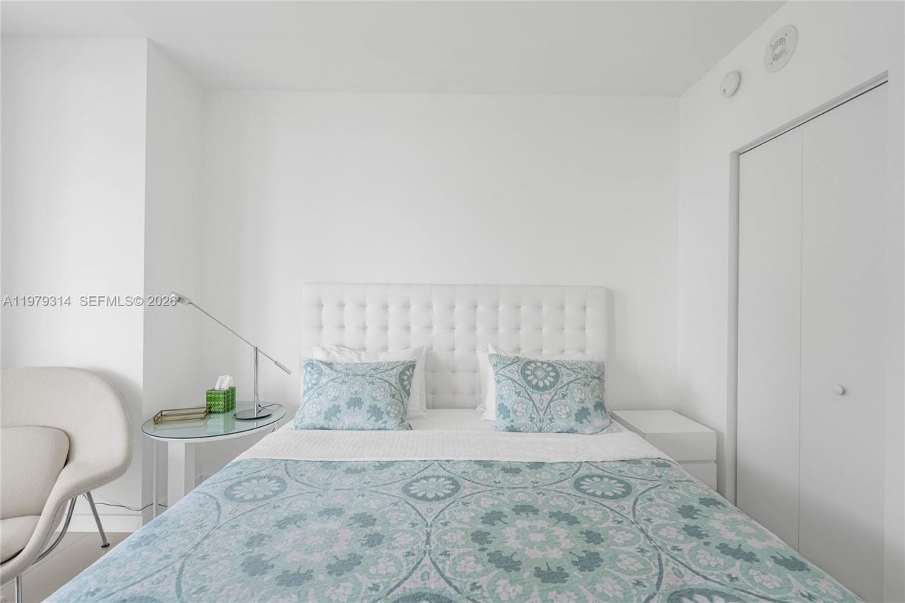 1300 S Miami Ave , Unit 2305, Miami, FL 33130 Photo