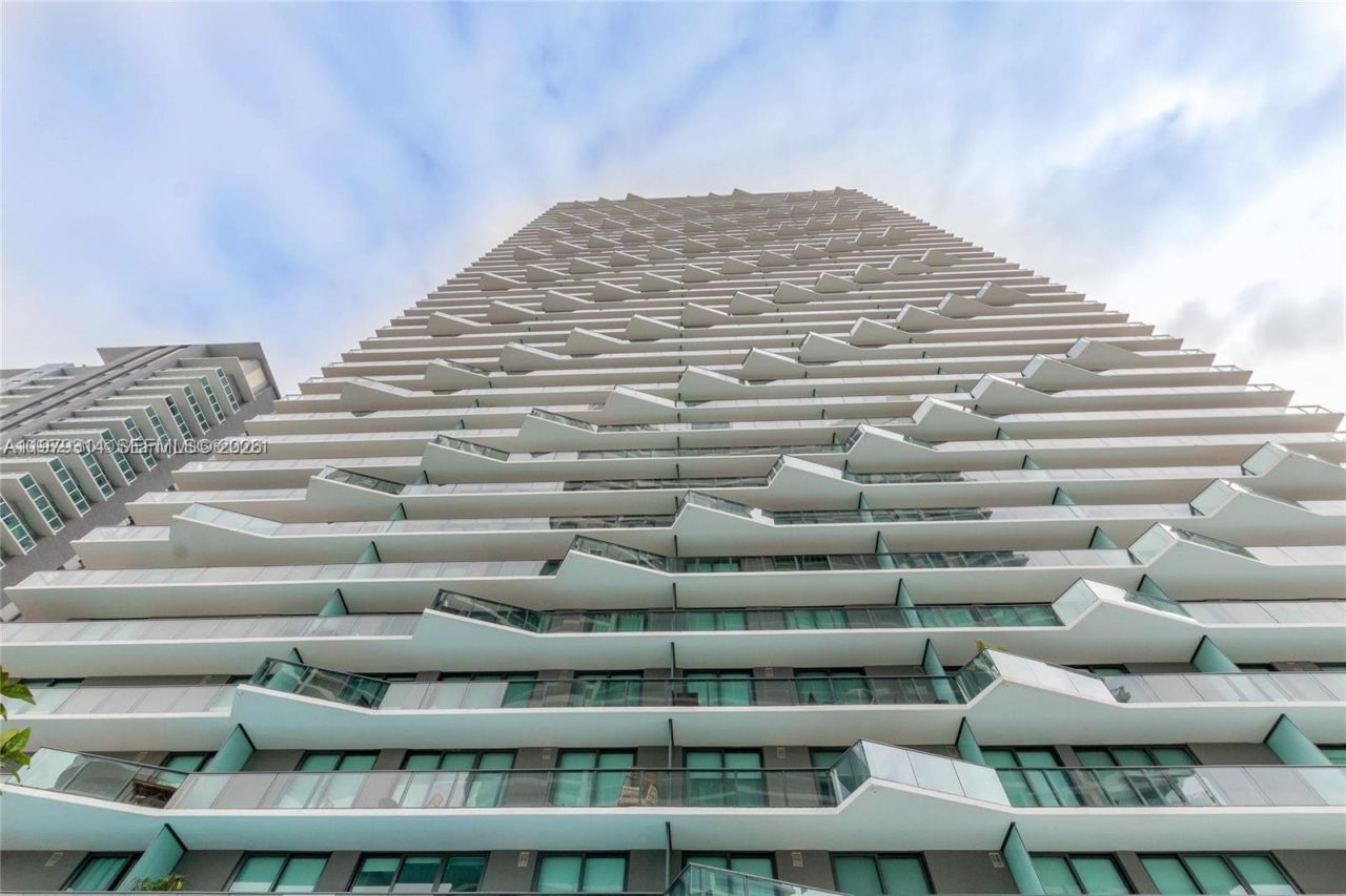 1300 S Miami Ave , Unit 2305, Miami, FL 33130 Photo