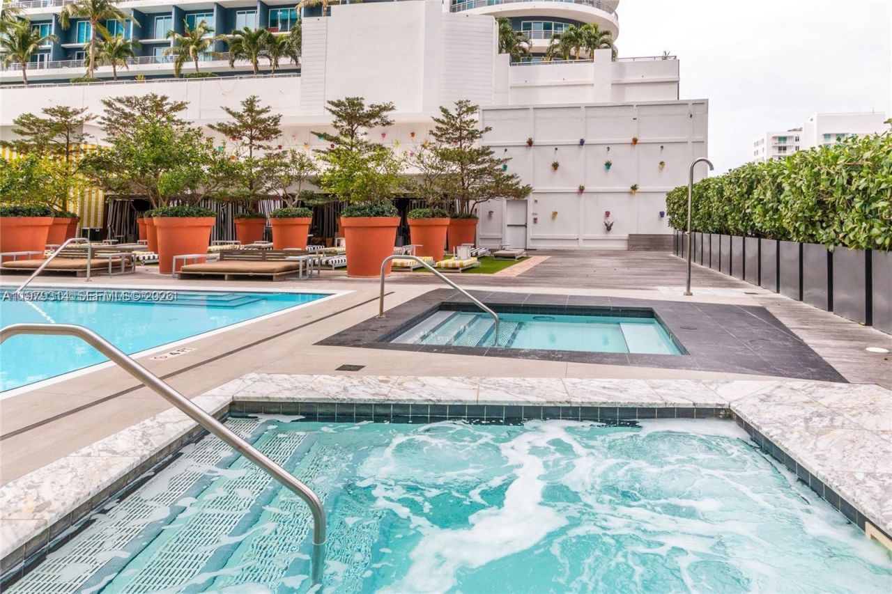 1300 S Miami Ave , Unit 2305, Miami, FL 33130 Photo