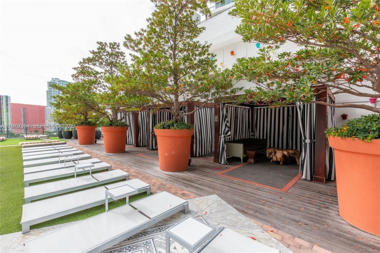 1300 S Miami Ave , Unit 2305, Miami, FL 33130 Photo