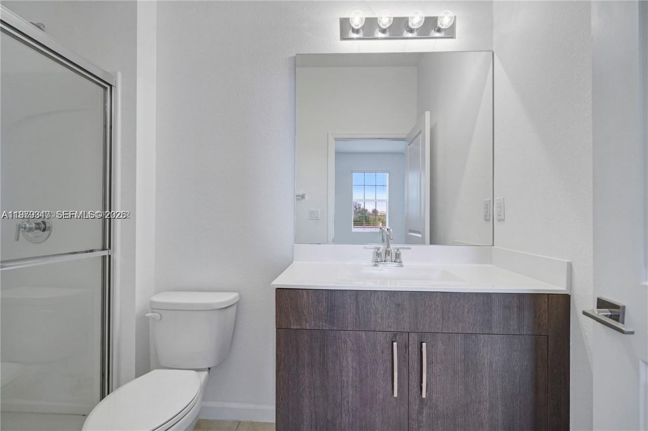 1121 NW 41st Ln , Lauderhill, FL 33313 Photo