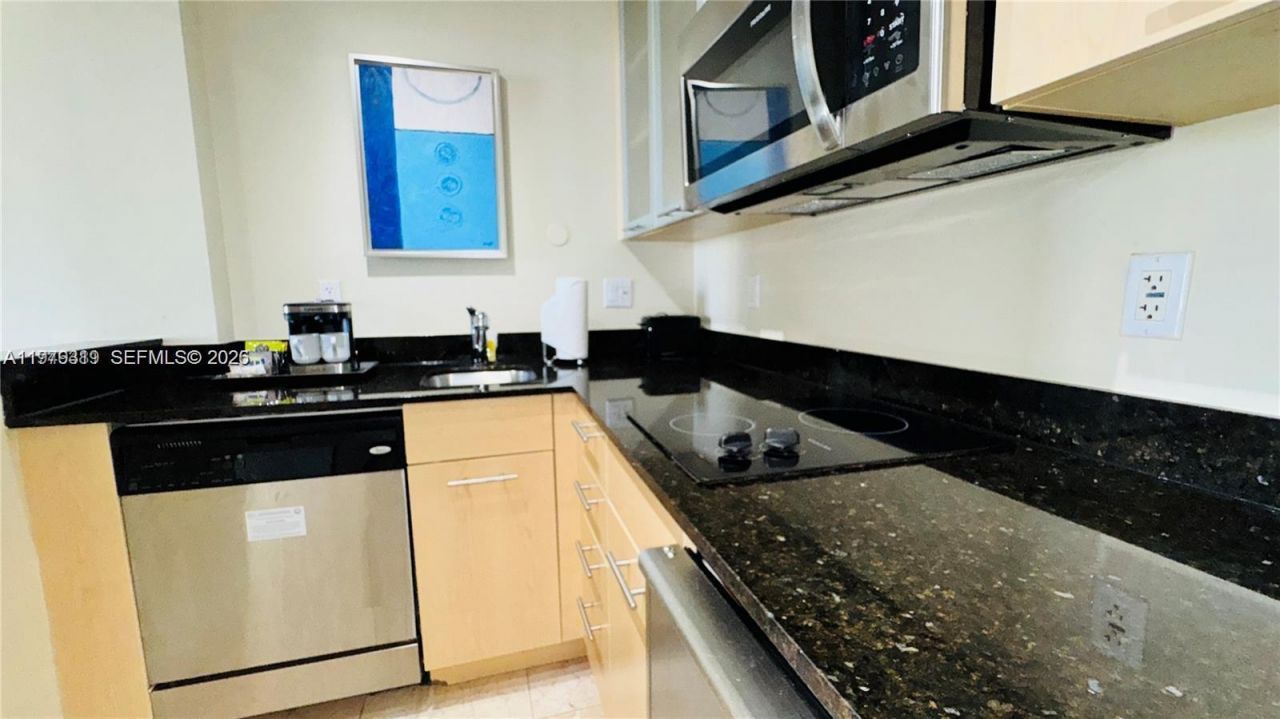 2670 E Sunrise Blvd, Unit 615, Fort Lauderdale, FL 33304 Photo