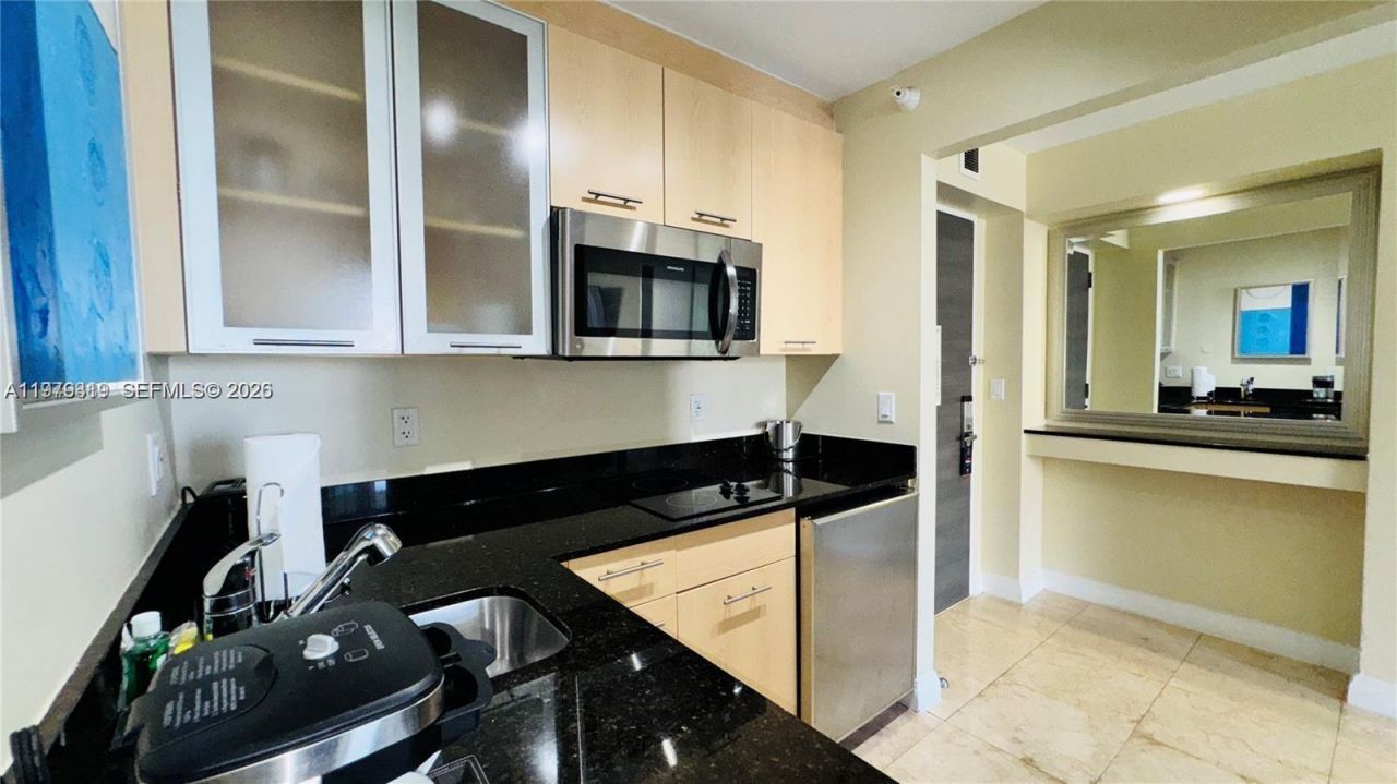 2670 E Sunrise Blvd, Unit 615, Fort Lauderdale, FL 33304 Photo