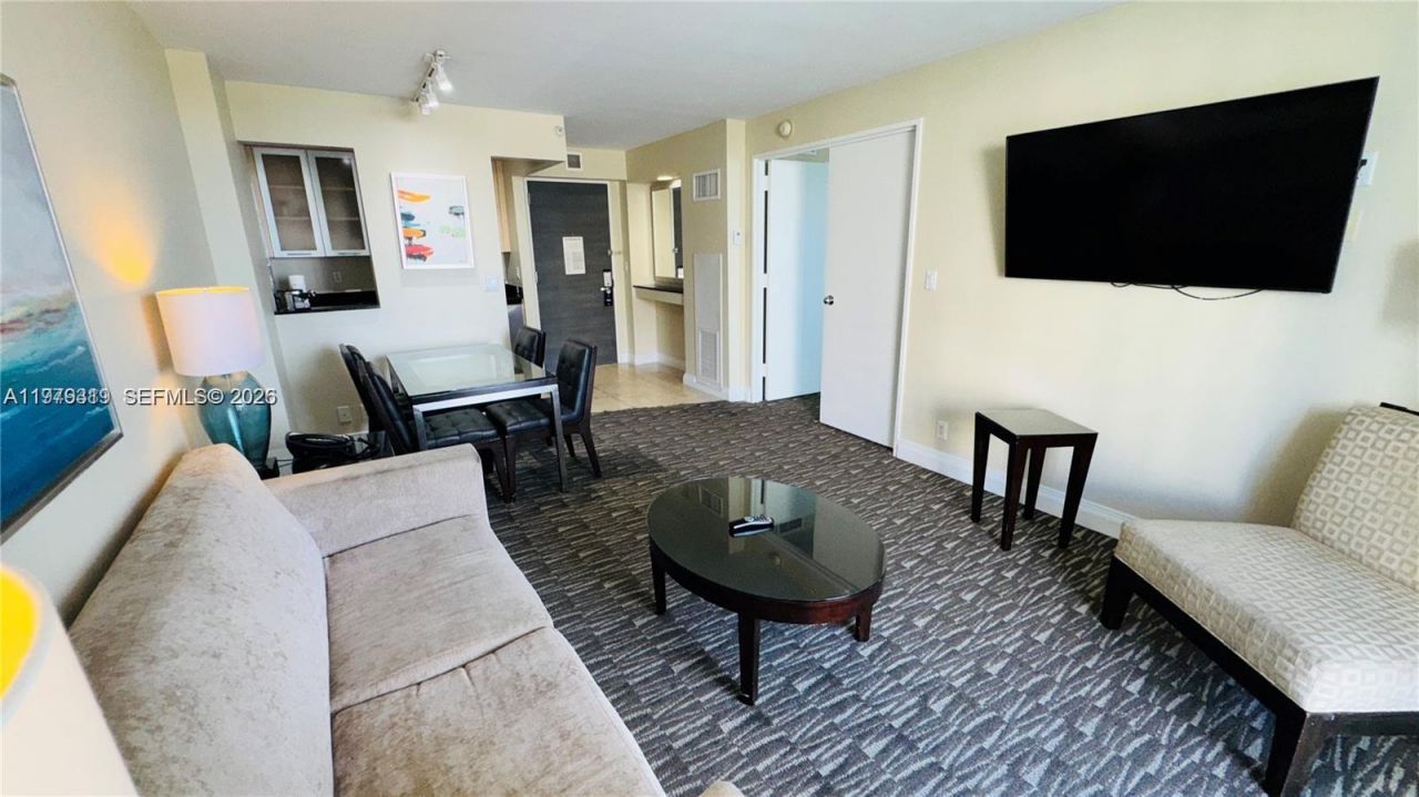 2670 E Sunrise Blvd , Unit 615, Fort Lauderdale, FL 33304 Photo