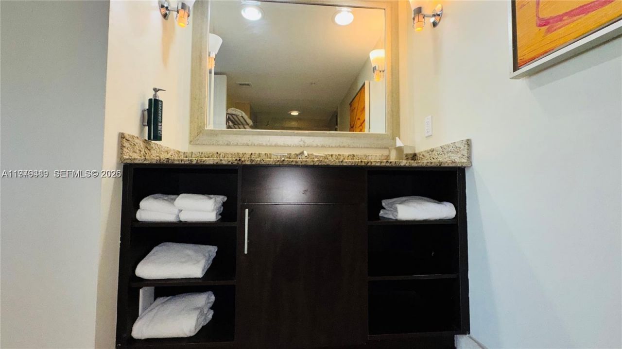 2670 E Sunrise Blvd, Unit 615, Fort Lauderdale, FL 33304 Photo