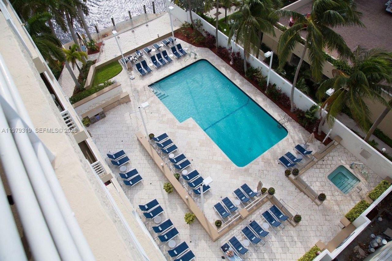 2670 E Sunrise Blvd, Unit 615, Fort Lauderdale, FL 33304 Photo