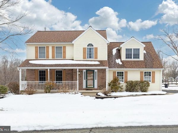 1537 MEADOWVIEW DRIVE, POTTSTOWN, PA 19464