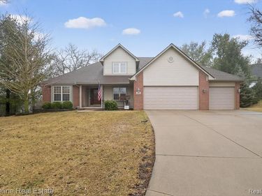 620 Bannock Court, Saline, MI 48176