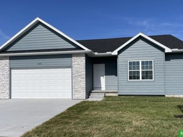 465 Thornbird Drive, Fremont, NE 68025